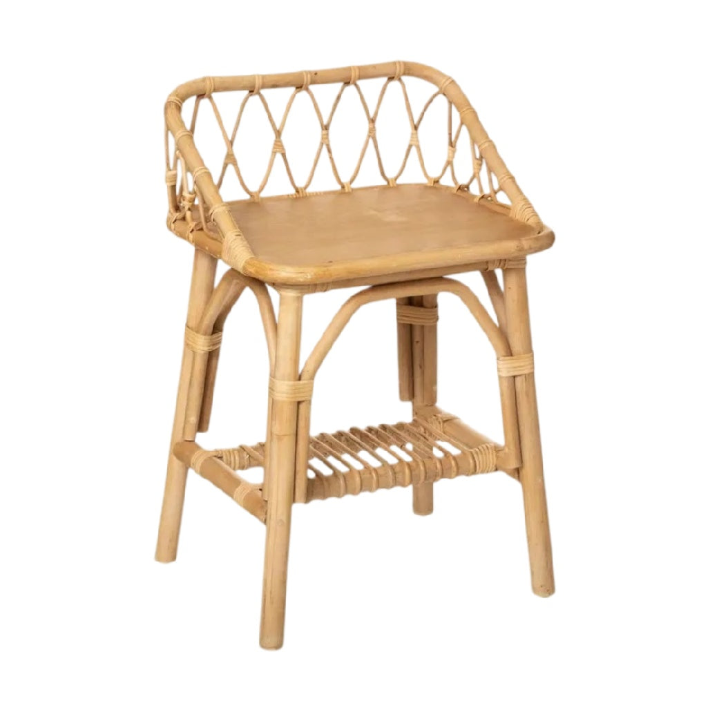 **Chaise en rotin avec dossier, style boho, structure légère**